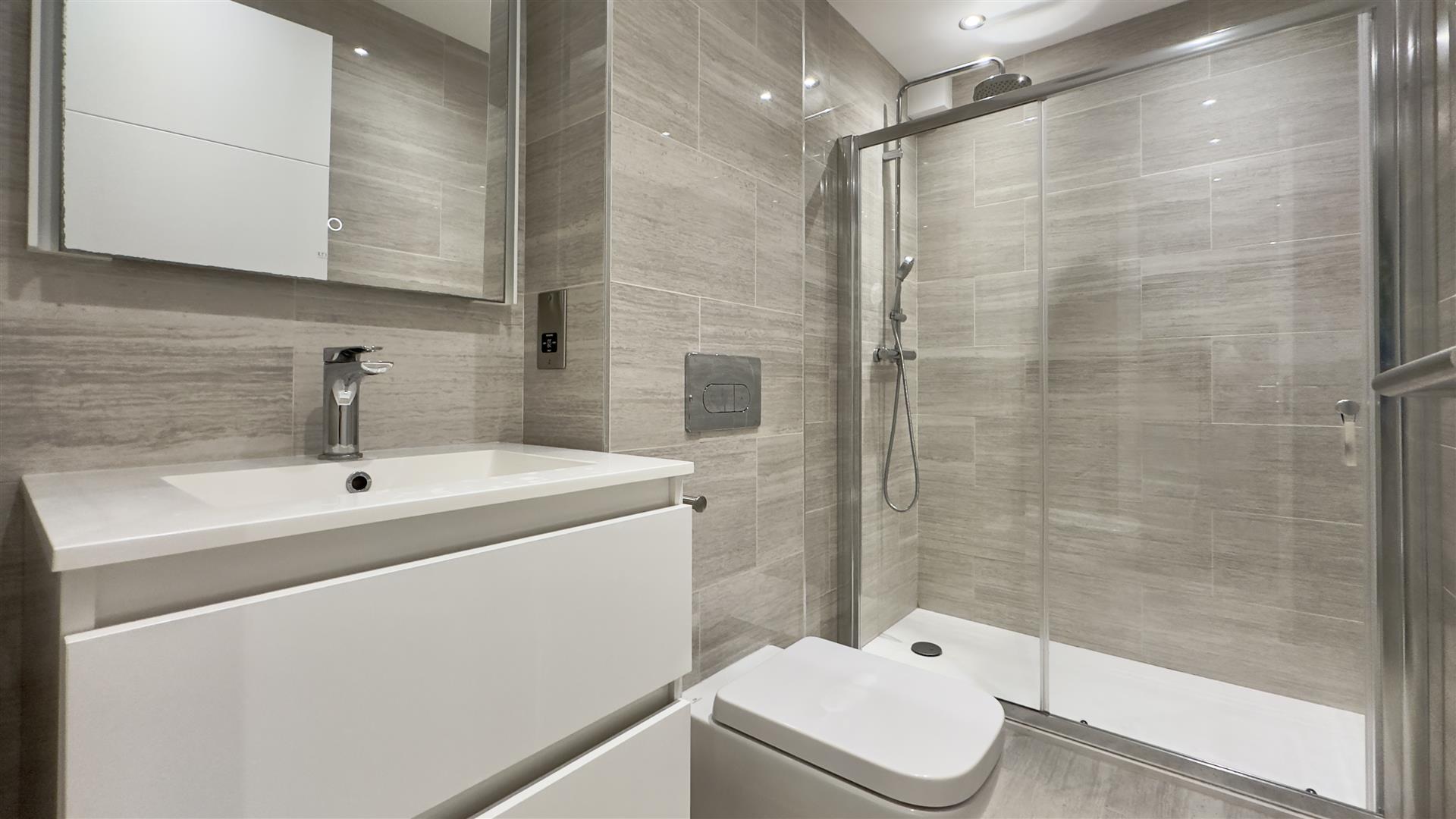  Image of Apartment - 3 Bedrooms - 2 Bathrooms for Sale in Arengos Gardens-Gibraltar, Image 7